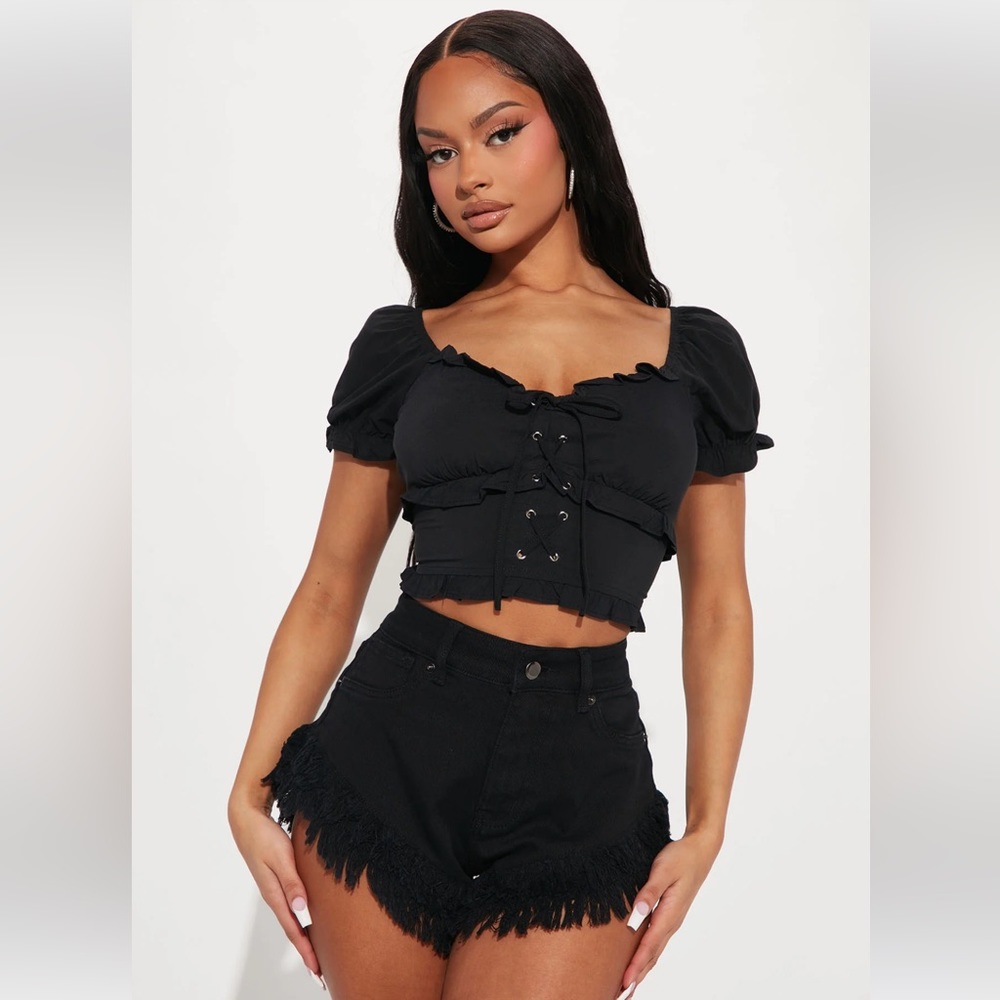 Short Puff Sleeve Top